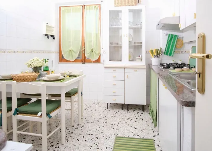 Green House Adriana Feriehus Sorrento